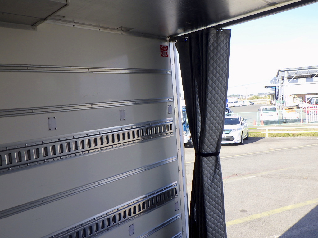 いすゞ エルフ TPG-NPR85AN(2WD)の写真13