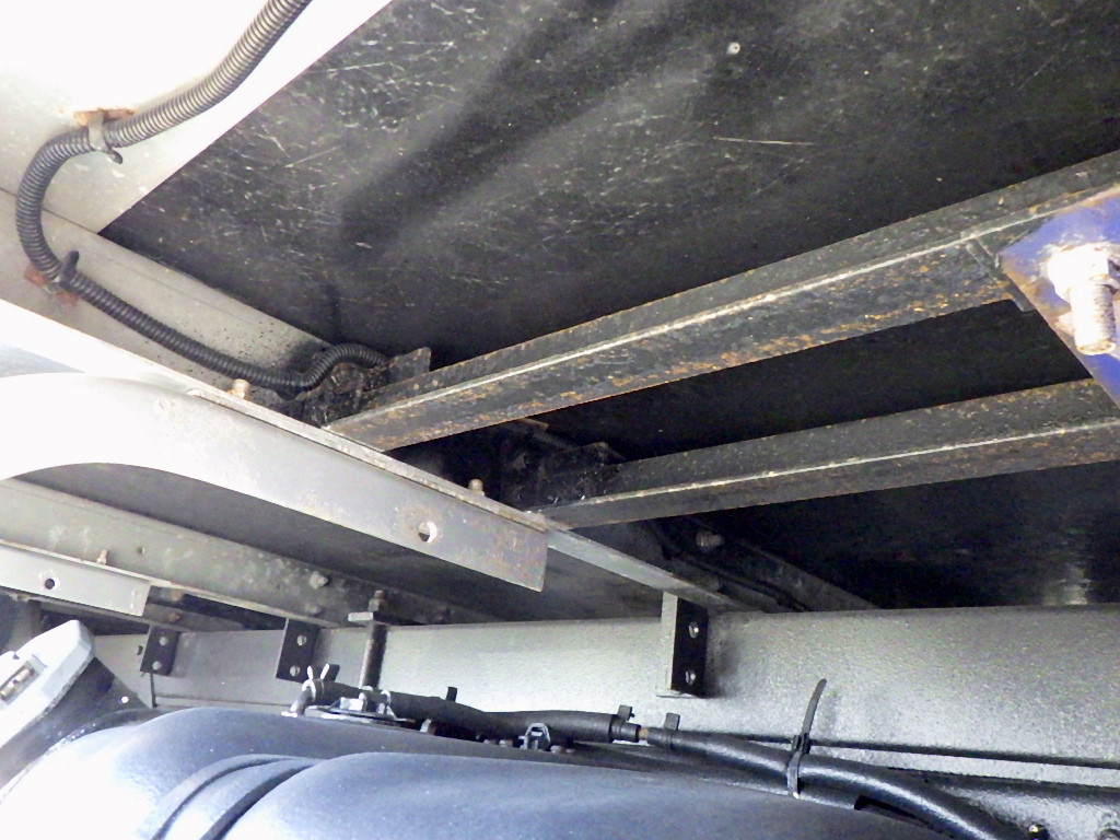 いすゞ エルフ TPG-NPR85AN(2WD)の写真28