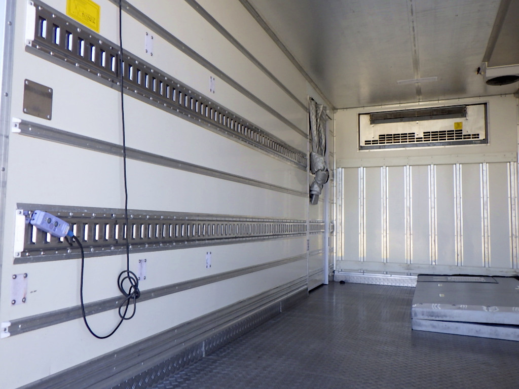 いすゞ エルフ TPG-NPR85AN(2WD)の写真49