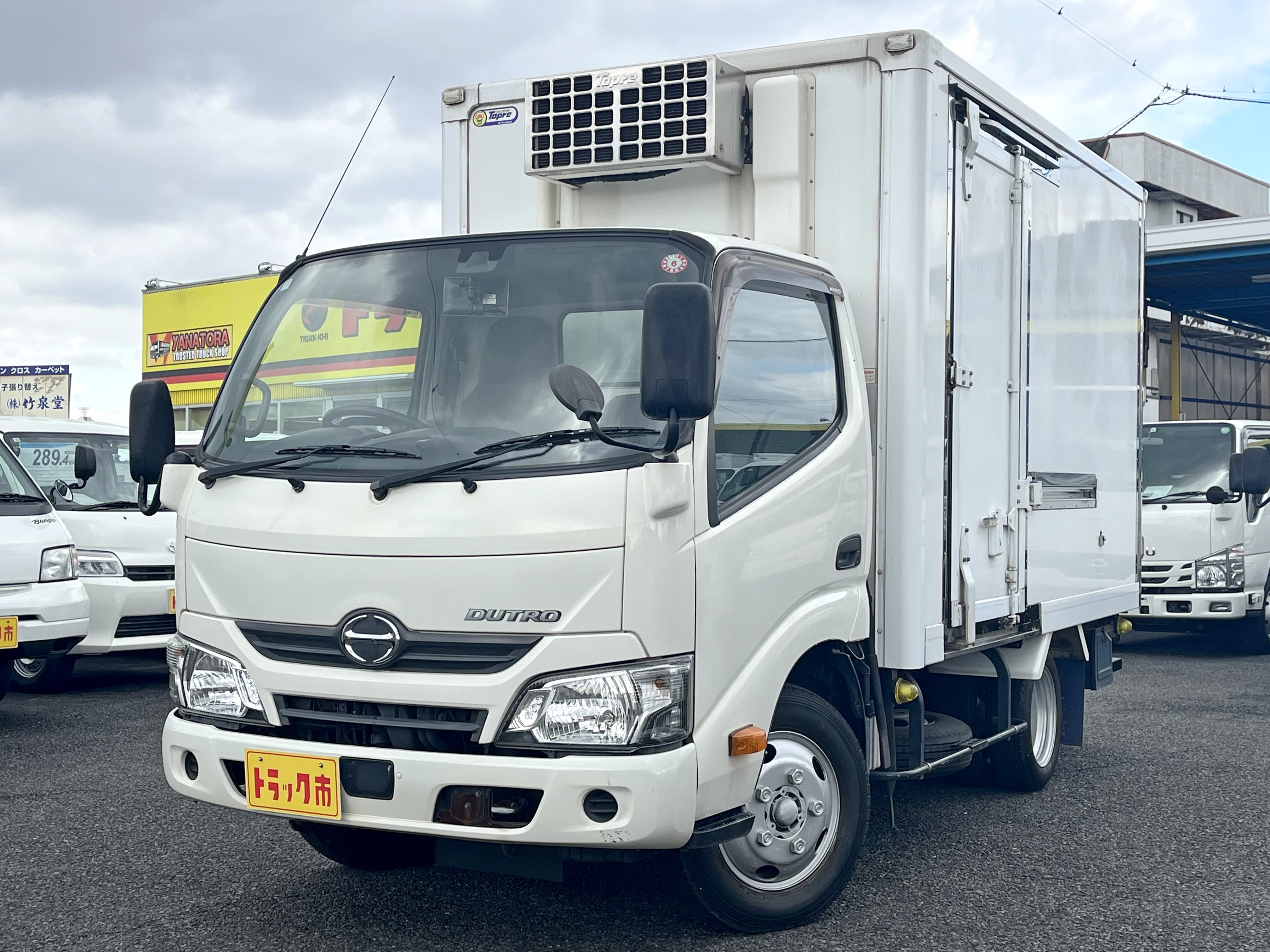 日野 デュトロ TKG-XZC605M(2WD)の写真1