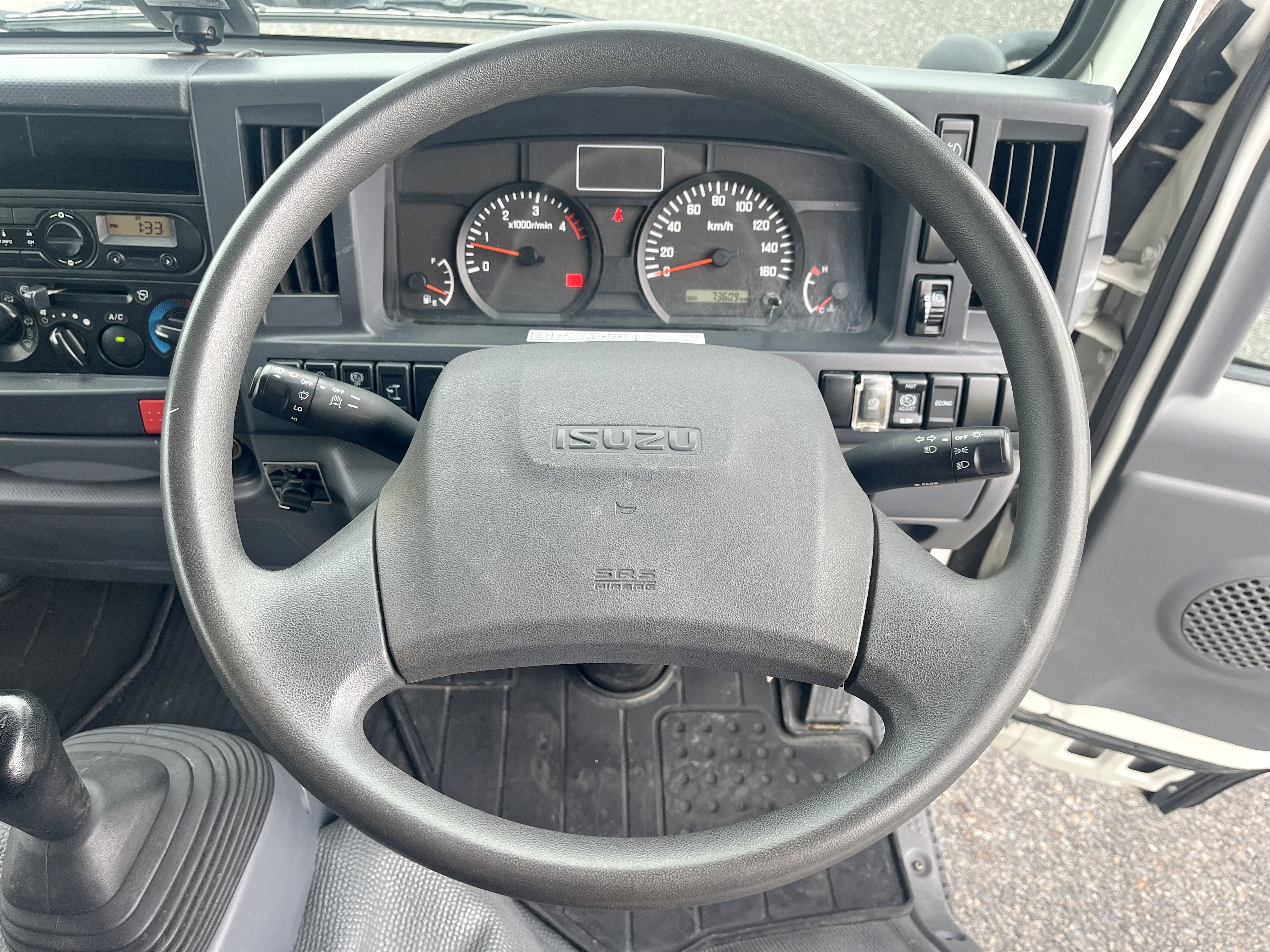 いすゞ エルフ TRG-NJS85A(4WD)の写真16