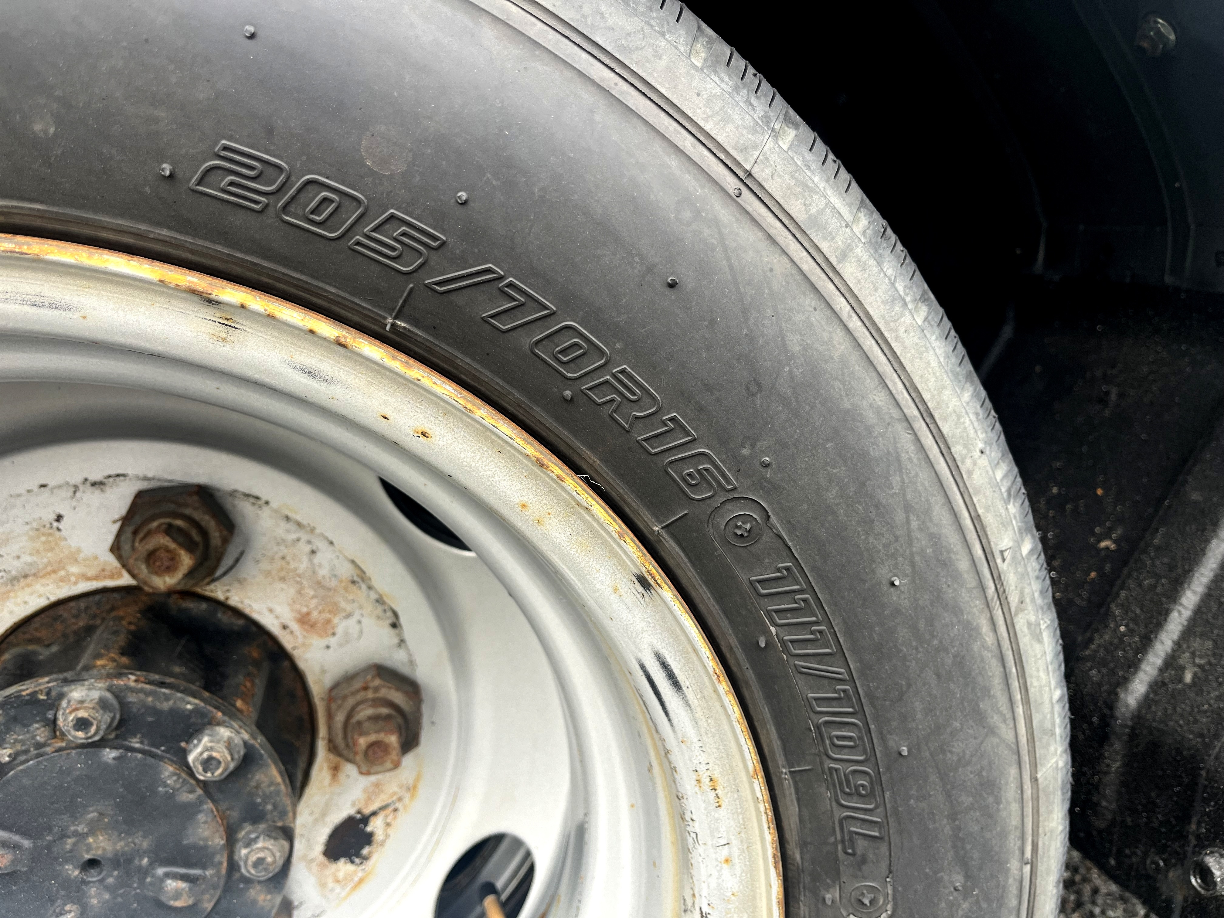 いすゞ エルフ TRG-NJS85A(4WD)の写真43