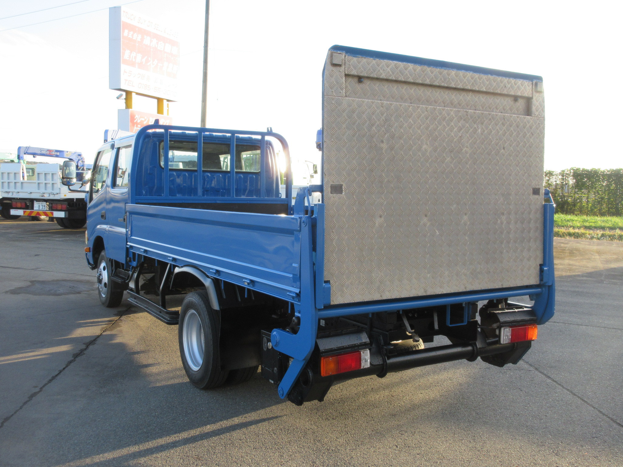 日野 デュトロ TKG-XZU695M(4WD)｜中古トラックなら【トラック市】