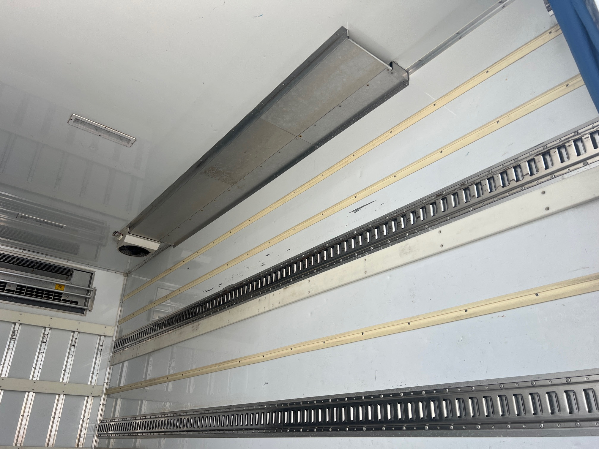 いすゞ エルフ TPG-NPR85ANの写真11