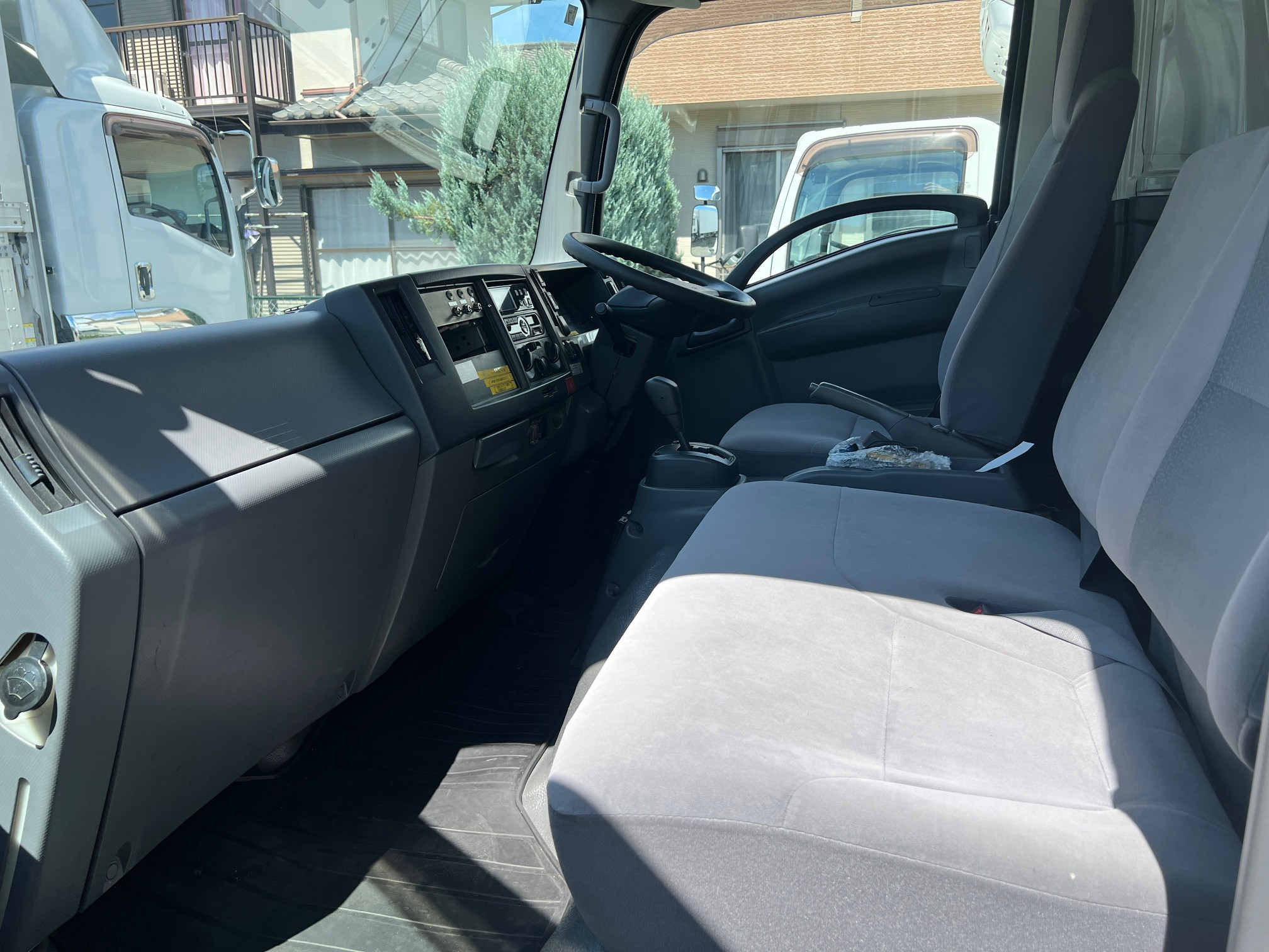 いすゞ エルフ TPG-NPR85ANの写真30