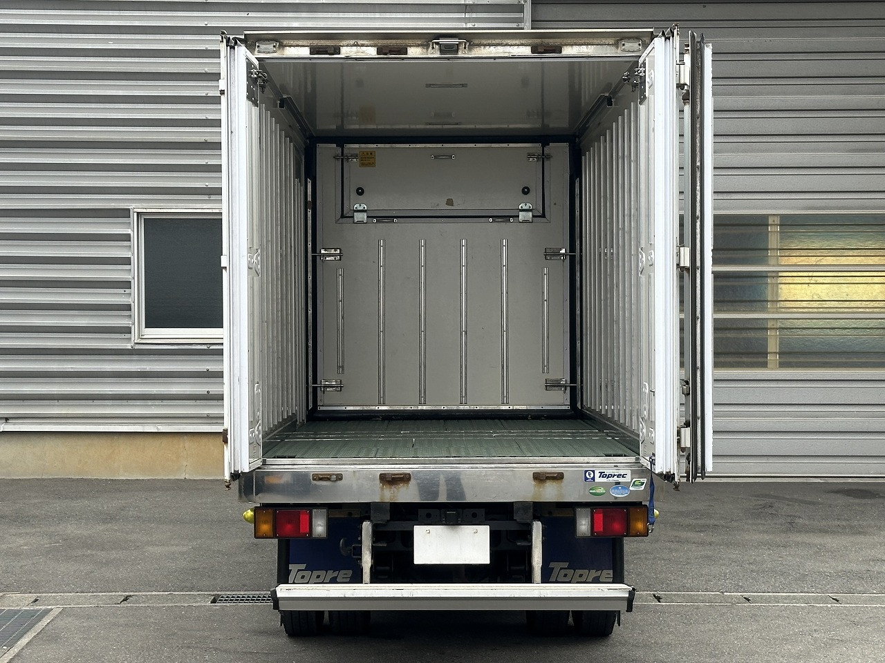 いすゞ エルフ TPG-NMS85AN(4WD)の写真5