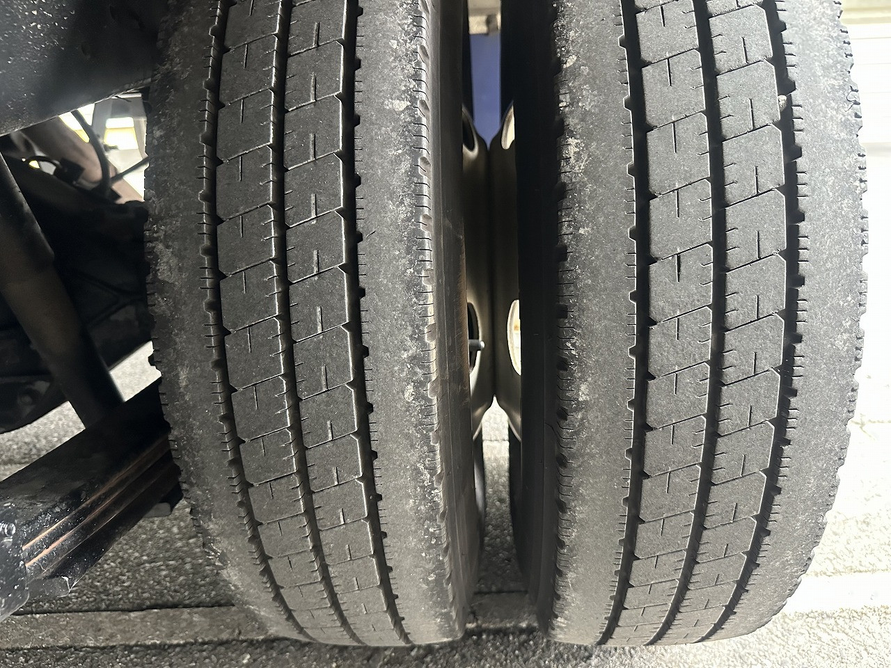 いすゞ エルフ TPG-NMS85AN(4WD)の写真12