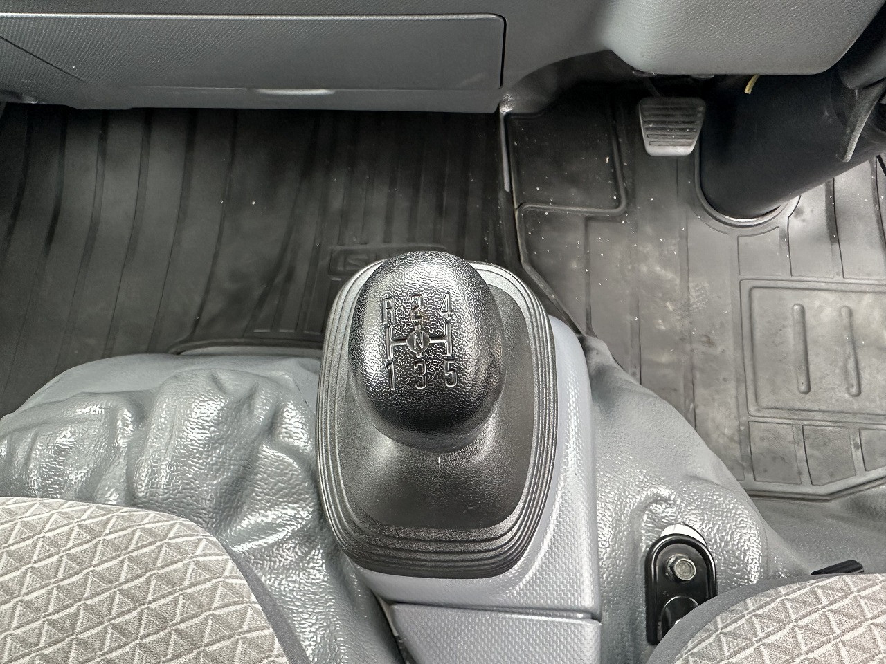 いすゞ エルフ TPG-NMS85AN(4WD)の写真16