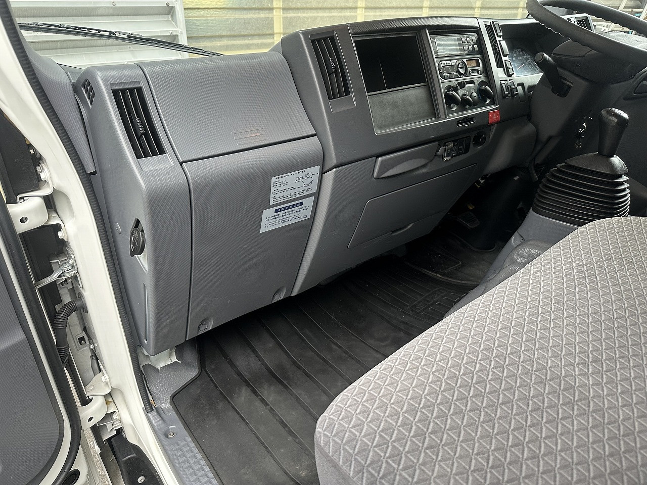 いすゞ エルフ TPG-NMS85AN(4WD)の写真18