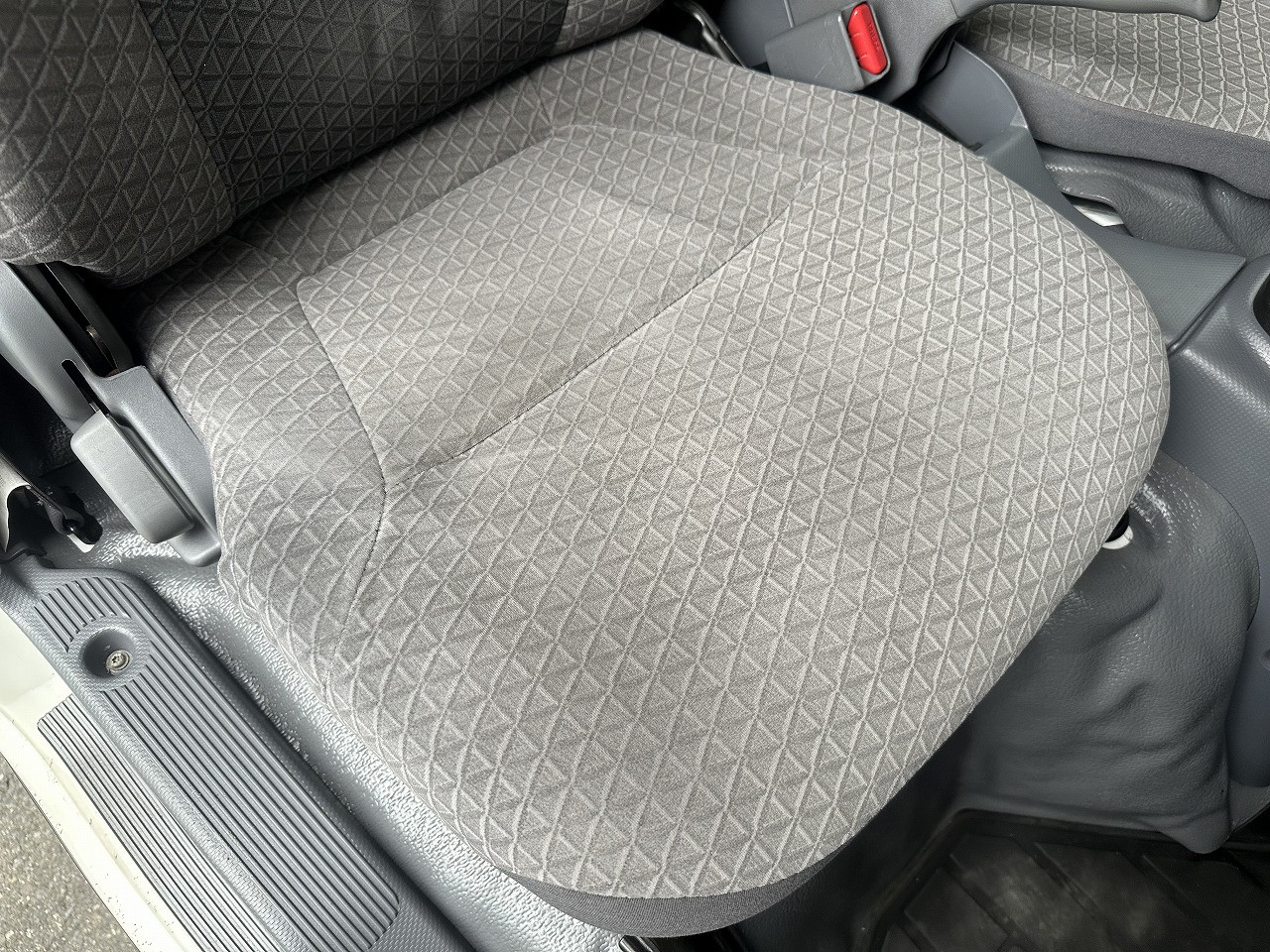 いすゞ エルフ TPG-NMS85AN(4WD)の写真31