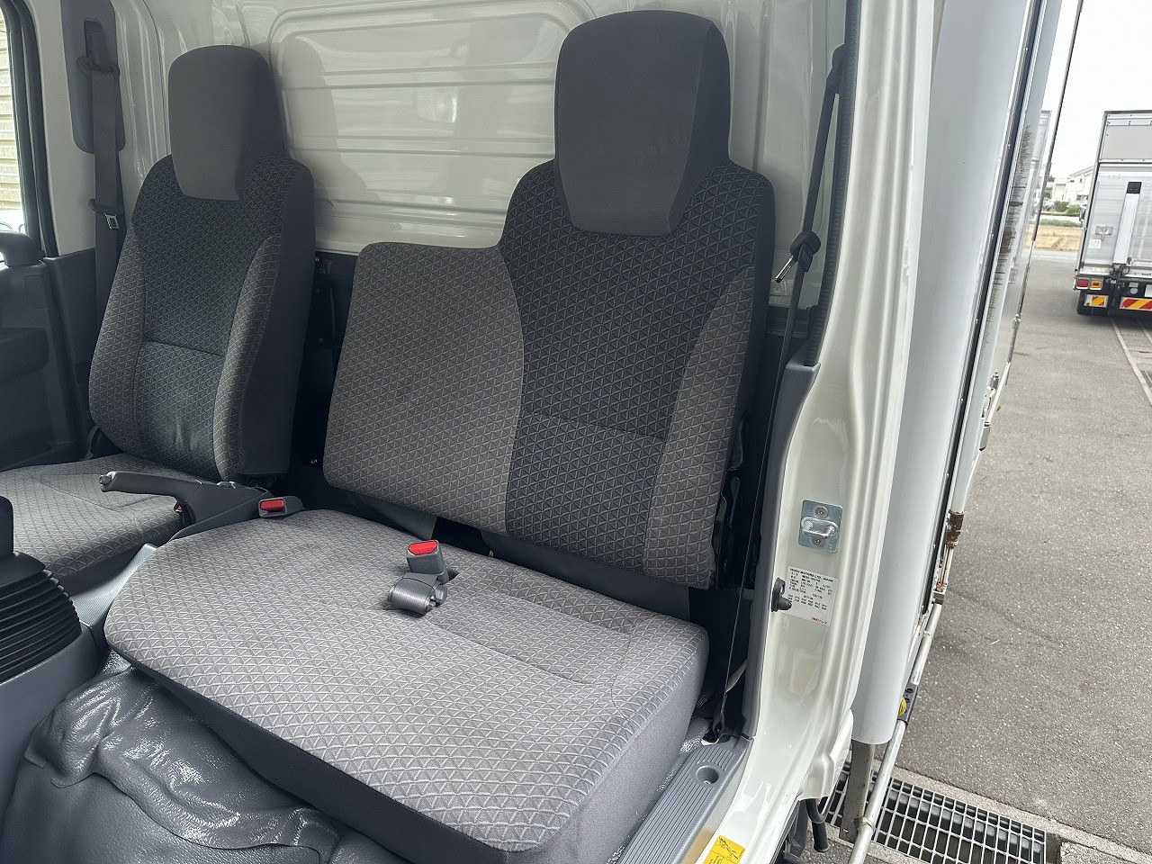 いすゞ エルフ TPG-NMS85AN(4WD)の写真32