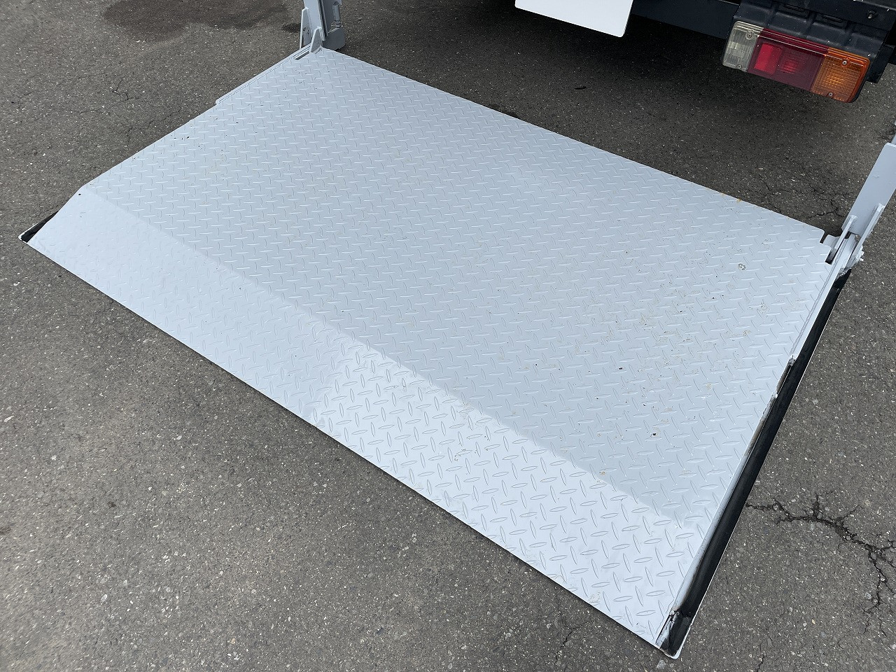 トヨタ ダイナ SKG-XZC645(2WD)の写真3