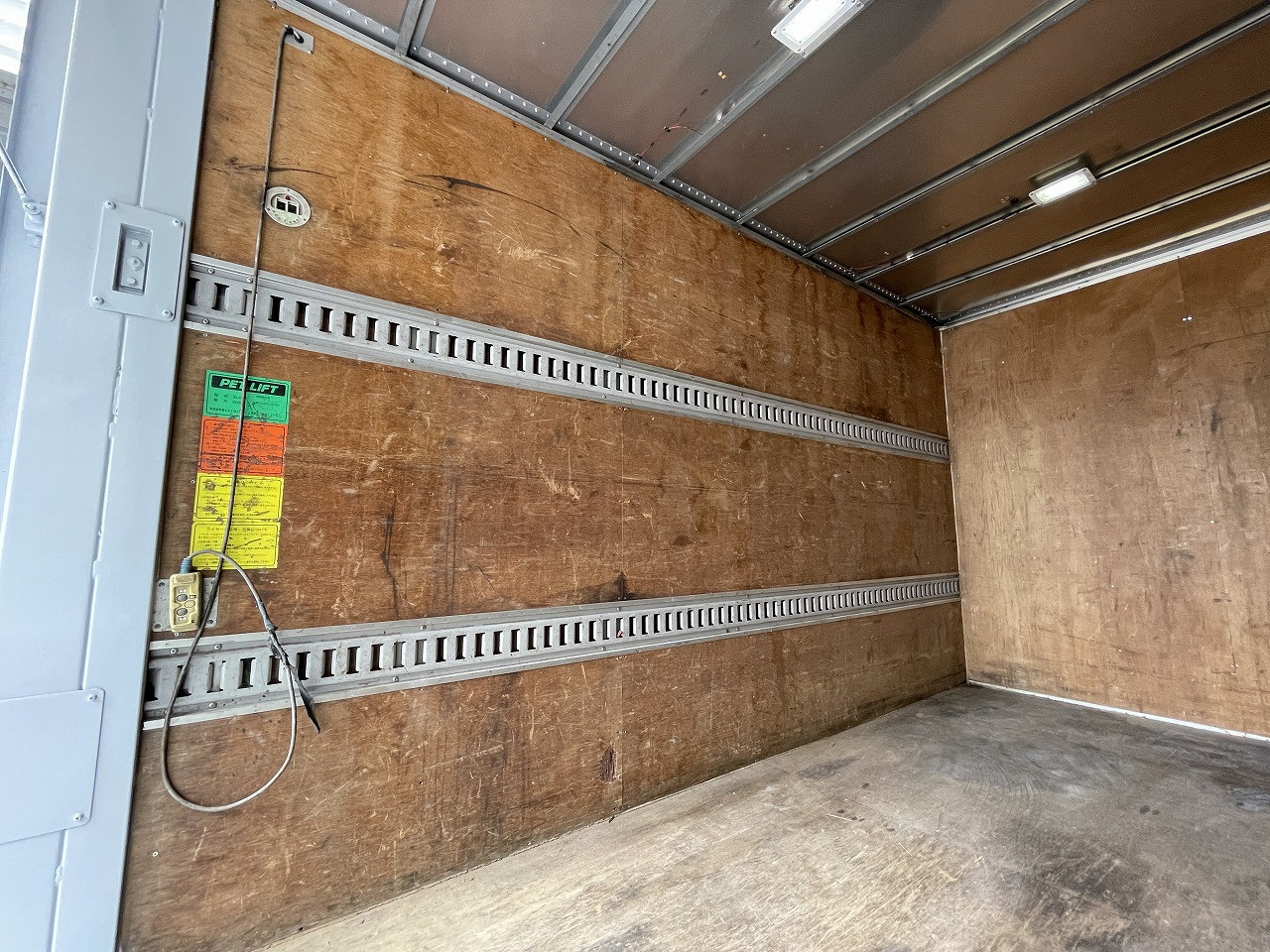 トヨタ ダイナ SKG-XZC645(2WD)の写真23