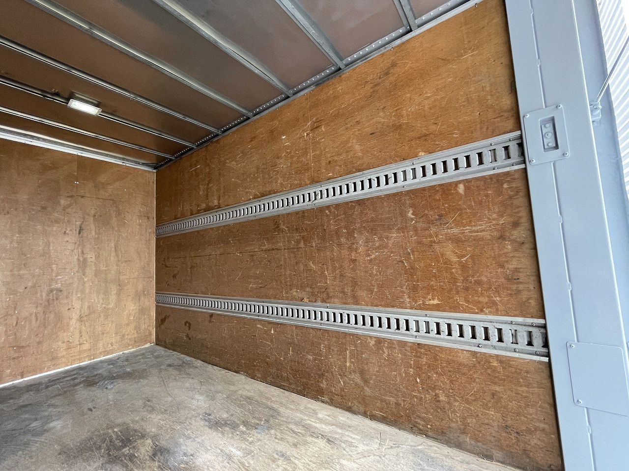 トヨタ ダイナ SKG-XZC645(2WD)の写真24