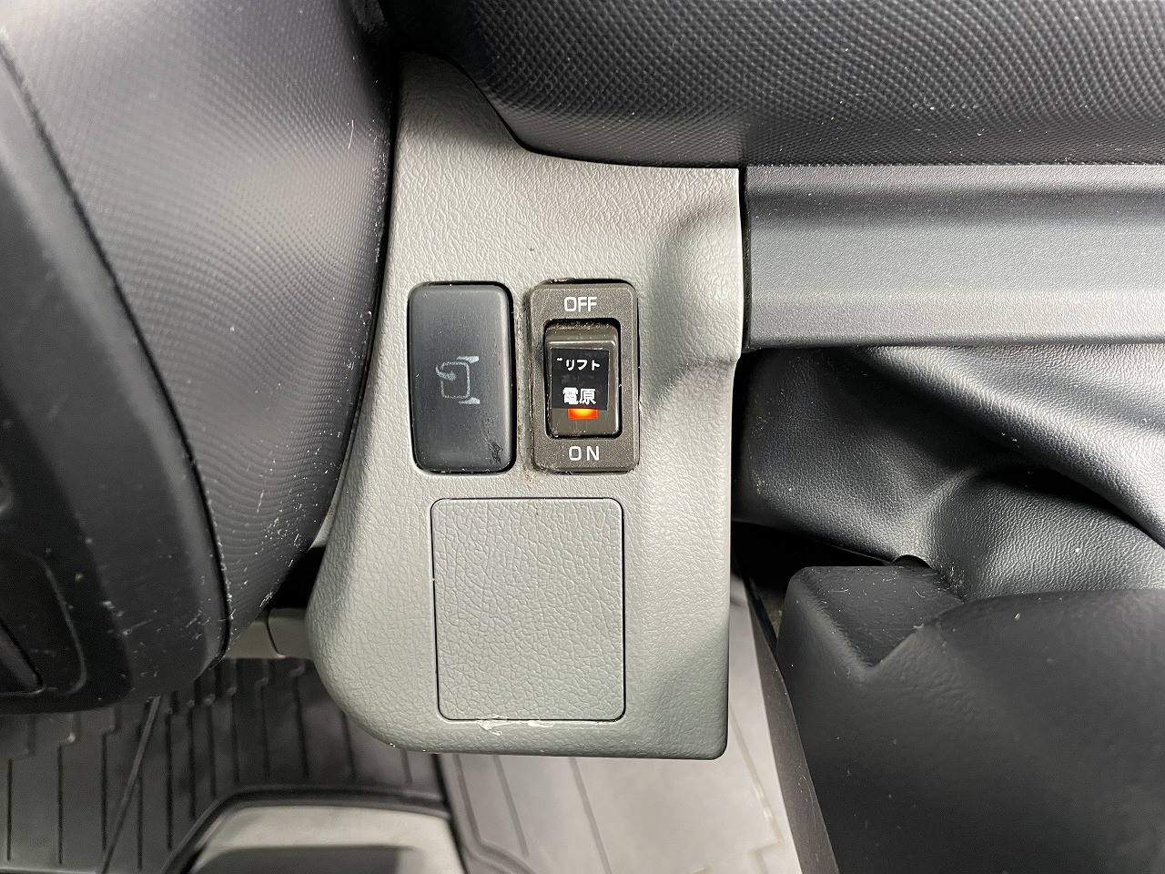 トヨタ ダイナ SKG-XZC645(2WD)の写真28