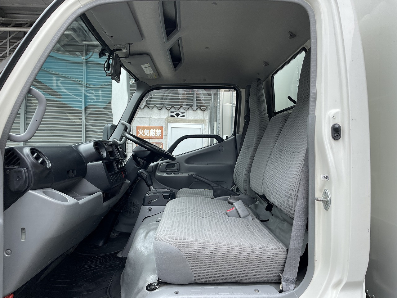 トヨタ ダイナ SKG-XZC645(2WD)の写真40