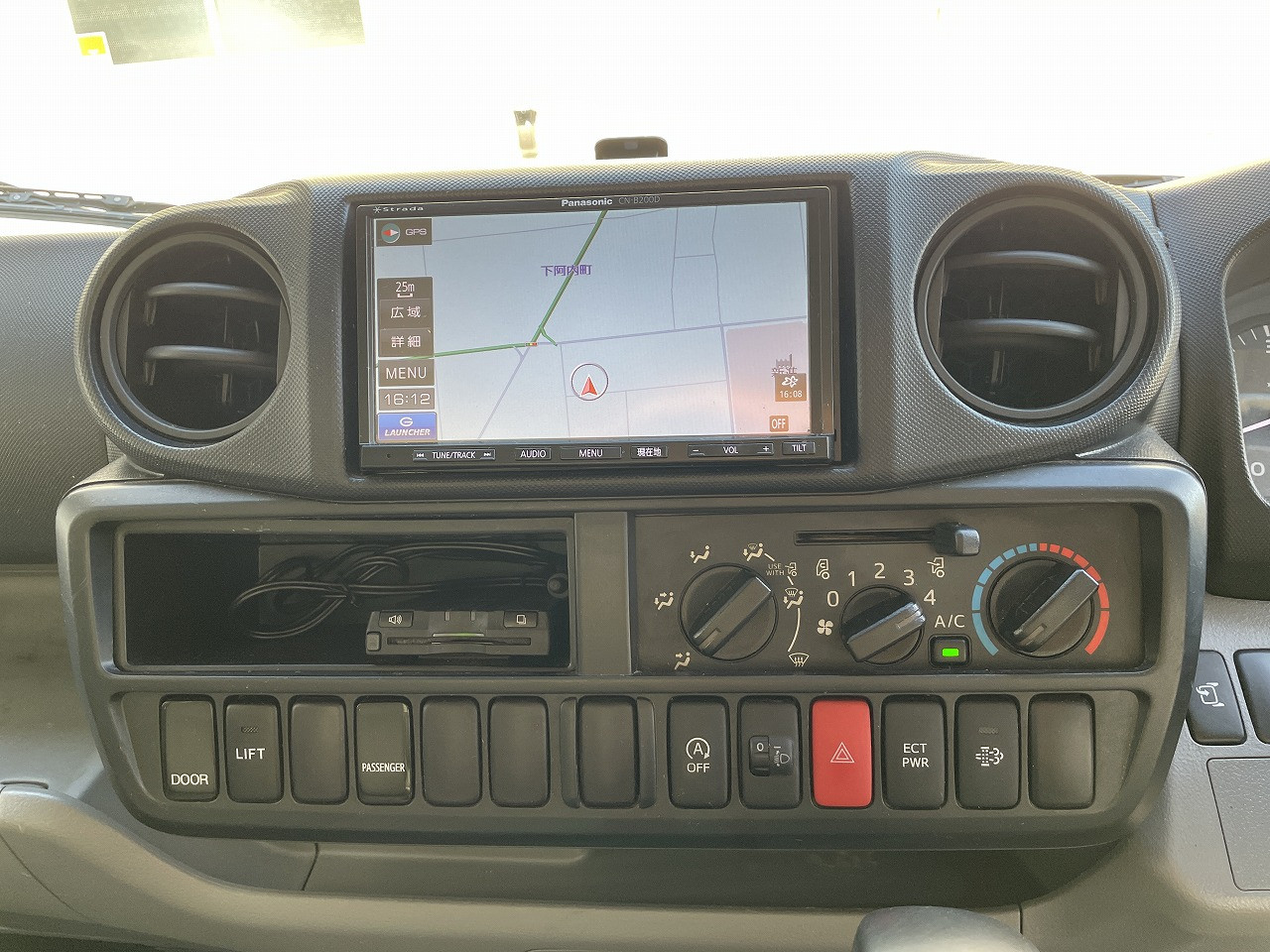 トヨタ トヨエース TKG-XZU605(2WD)の写真16