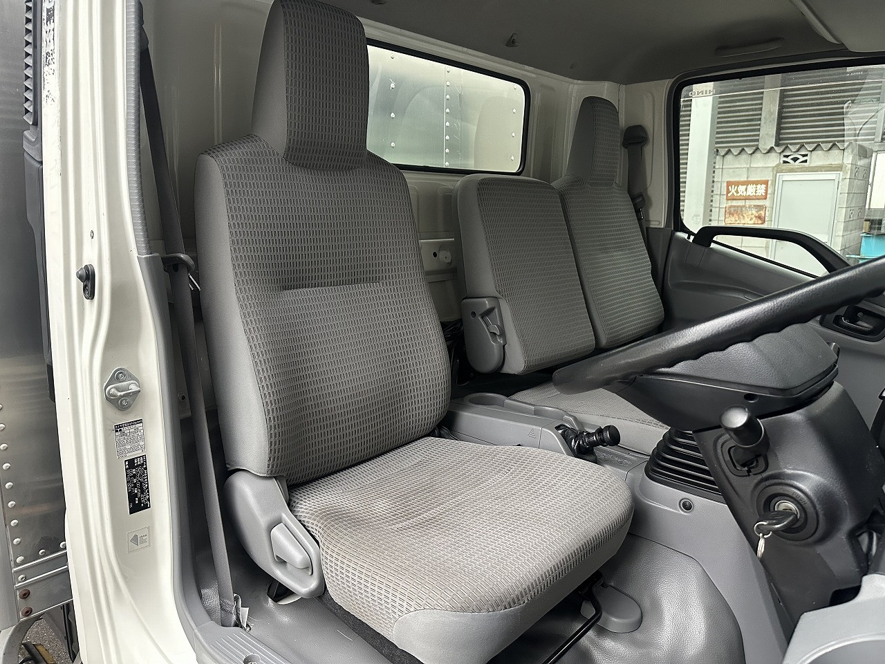 日野 デュトロ TKG-XZU720M(2WD)の写真12