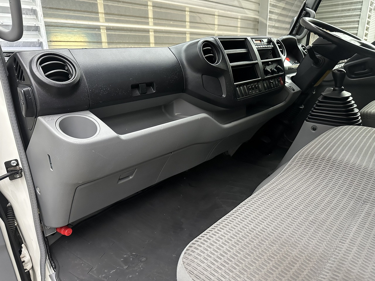 日野 デュトロ TKG-XZU720M(2WD)の写真16