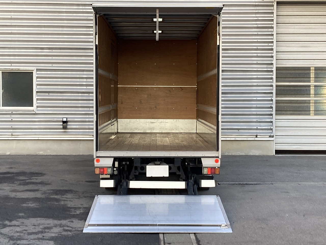 日野 デュトロ 2RG-XZU655(2WD)の写真5