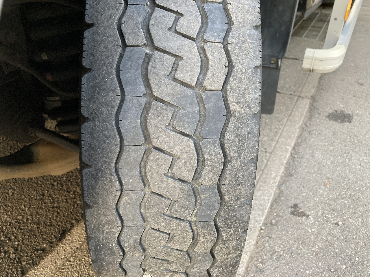 日野 デュトロ 2RG-XZU655(2WD)の写真13