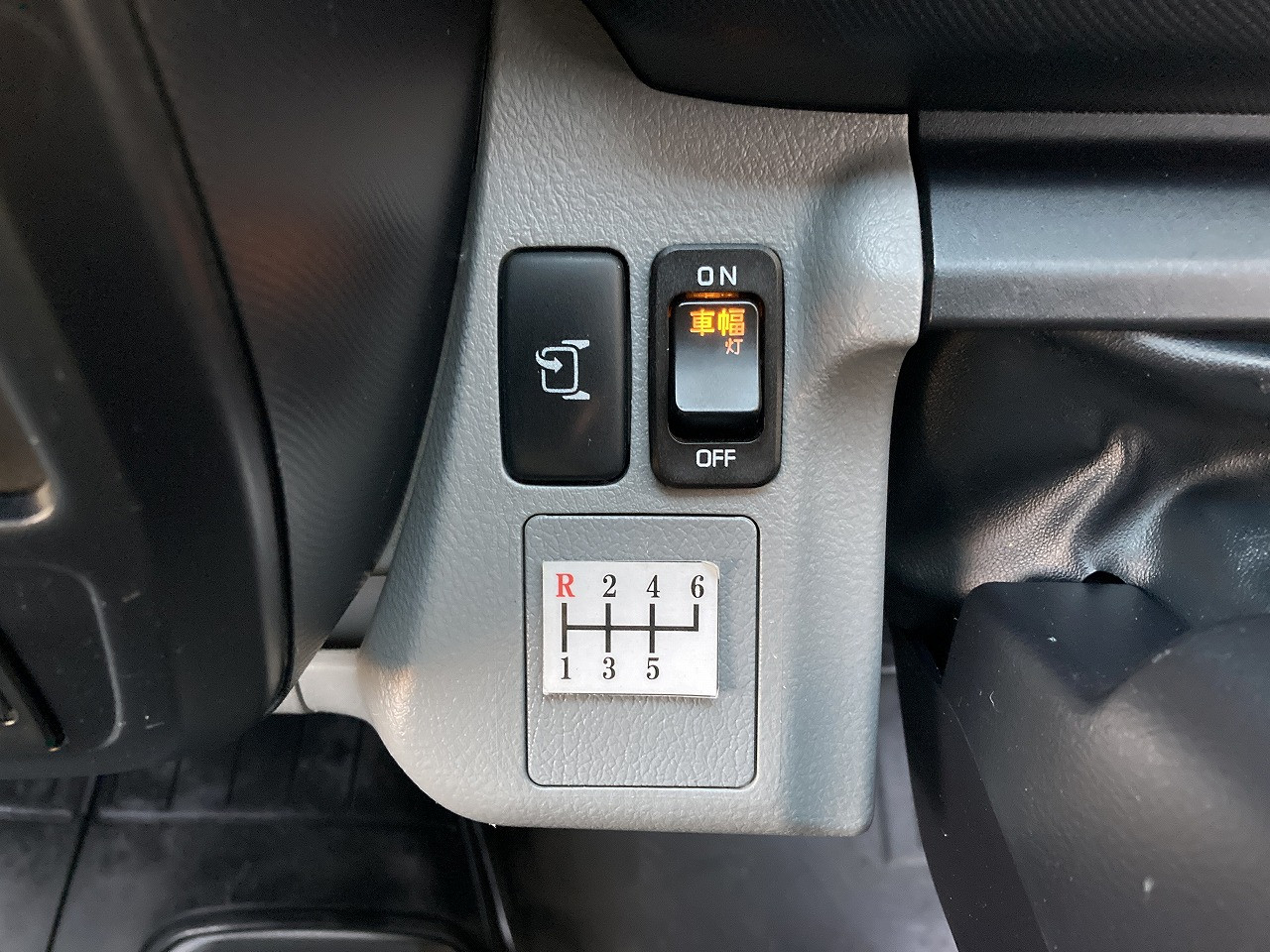 日野 デュトロ 2RG-XZU655(2WD)の写真40