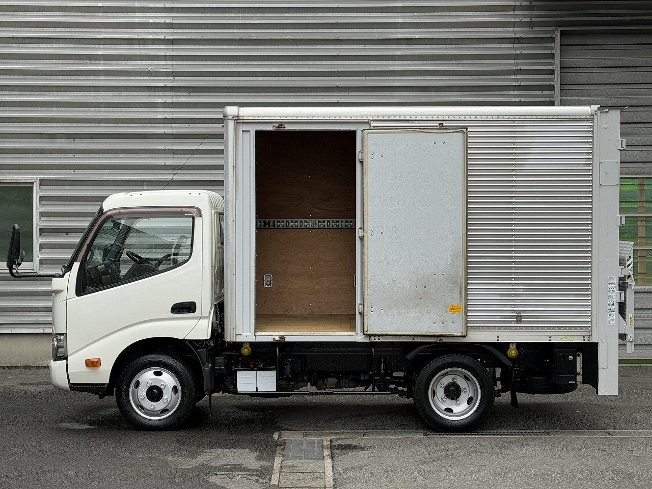 日野 デュトロ 2RG-XZU605M(2WD)｜中古トラックなら【トラック市】