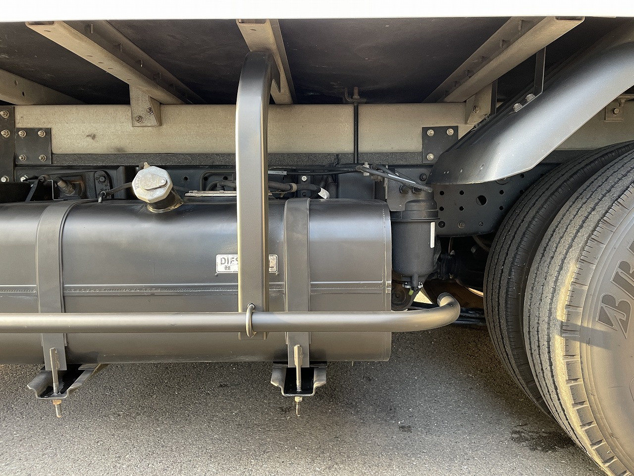 三菱 キャンター TPG-FDA00(4WD)の写真9