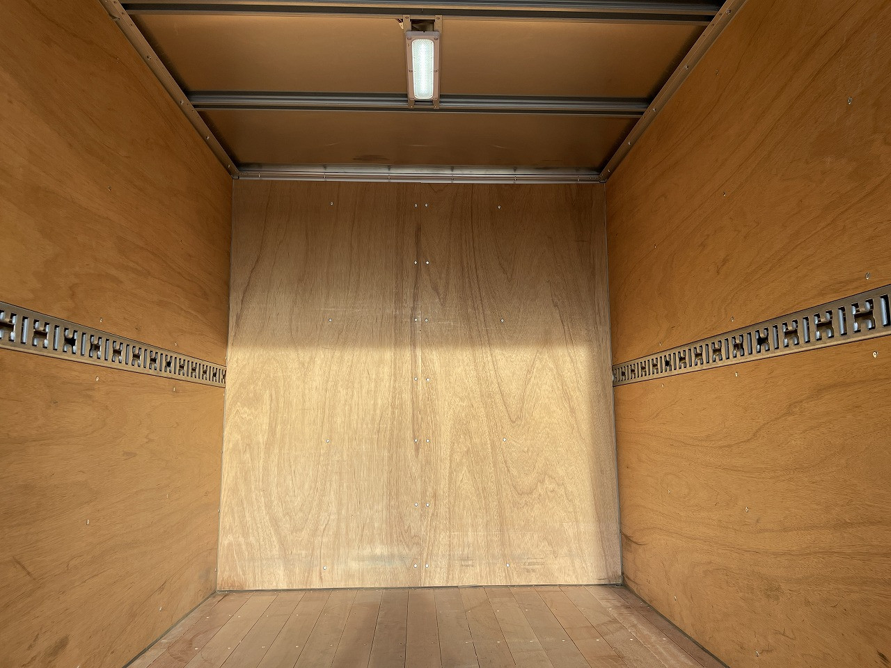 三菱 キャンター TPG-FDA00(4WD)の写真27