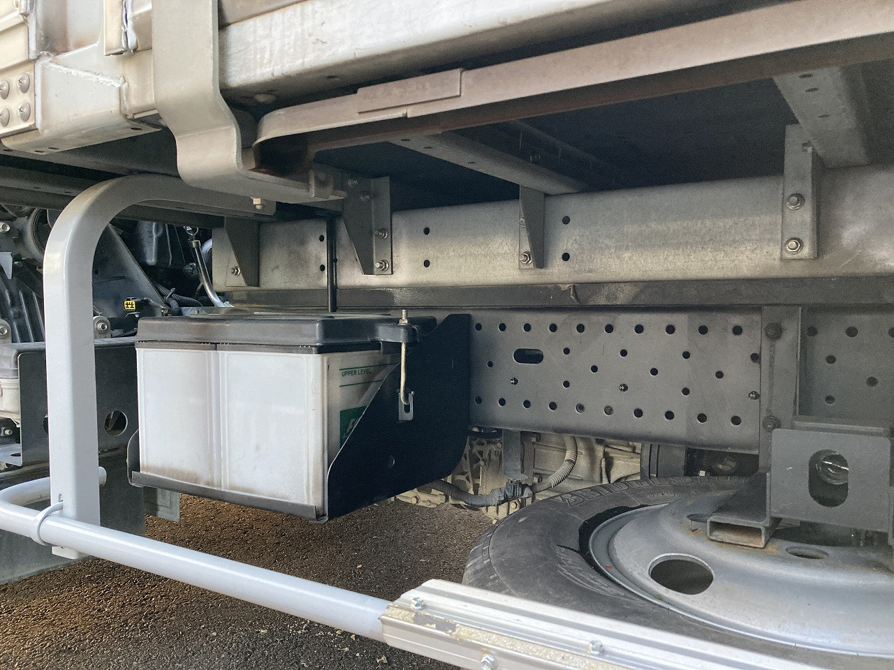 いすゞ エルフ TRG-NMR85N(2WD)の写真9