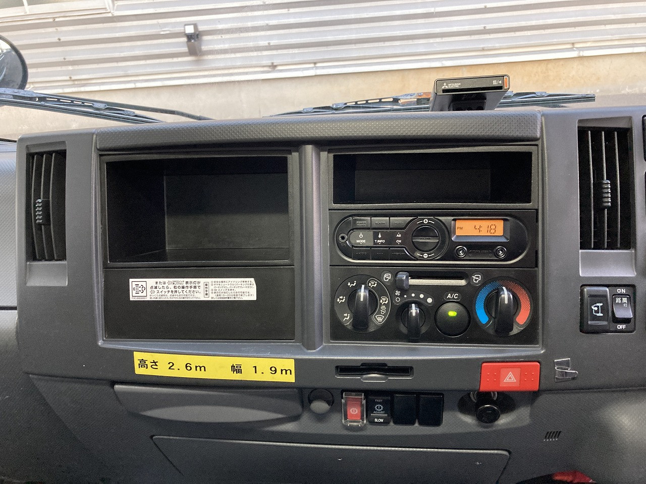 いすゞ エルフ TRG-NMR85N(2WD)の写真17