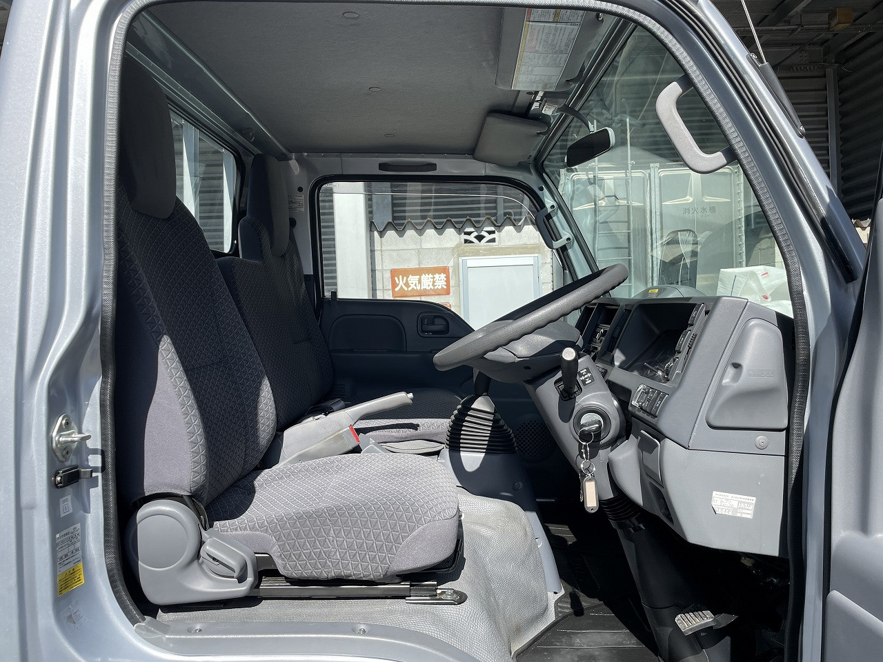 日産 アトラス 2RG-AHS88A(4WD)の写真30