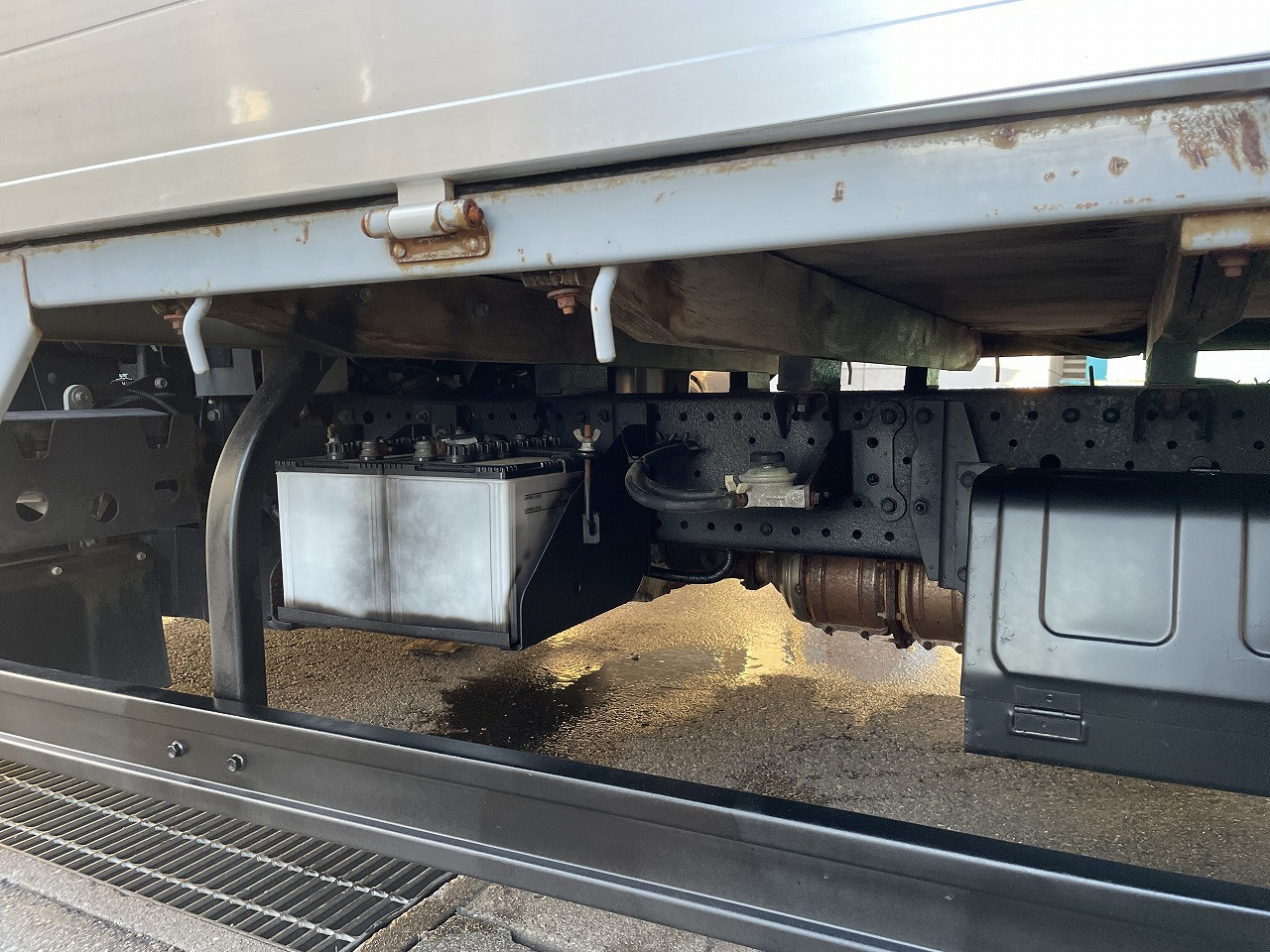 いすゞ エルフ TRG-NNR85AR(2WD)の写真8