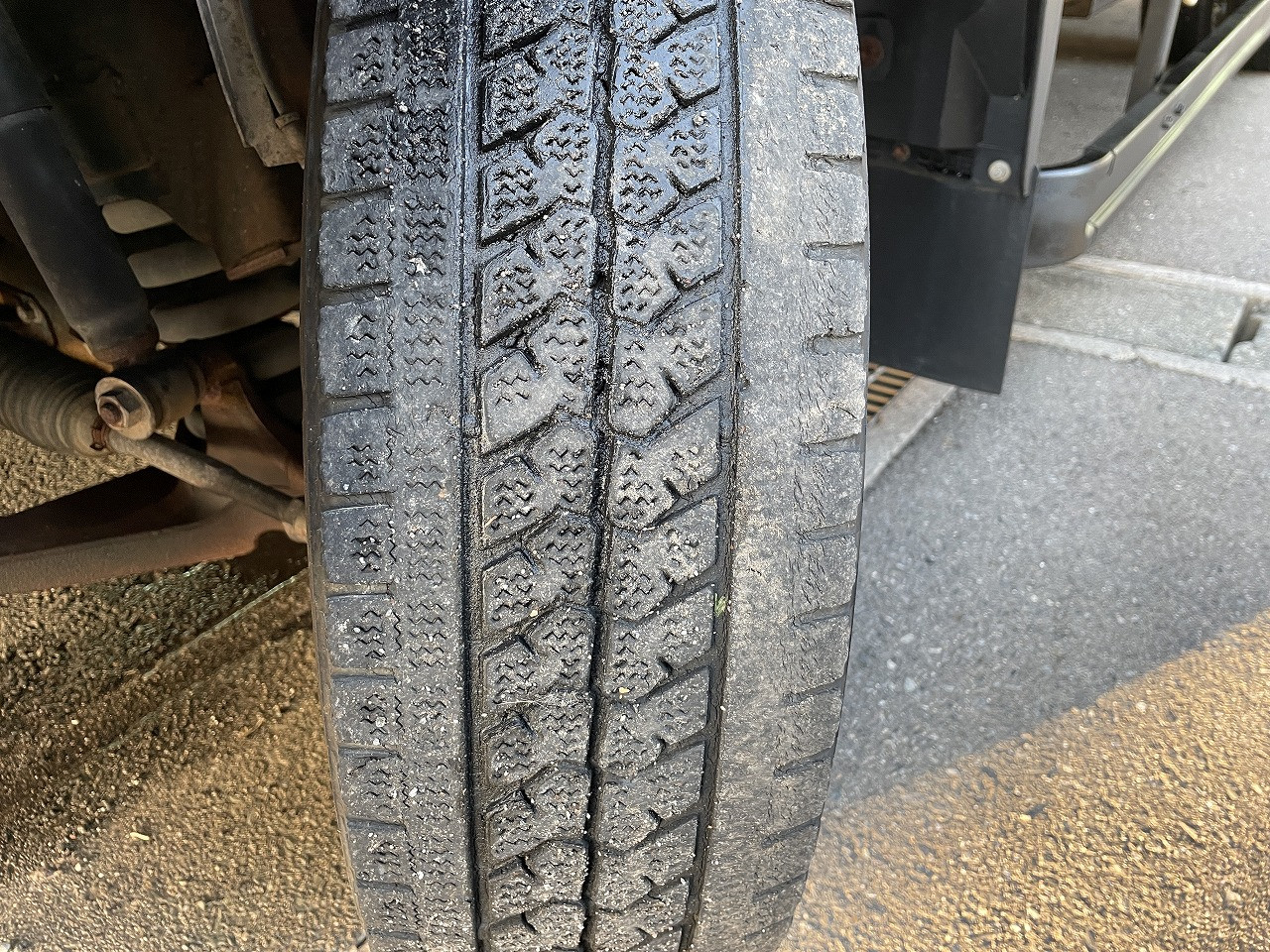 いすゞ エルフ TRG-NNR85AR(2WD)の写真12