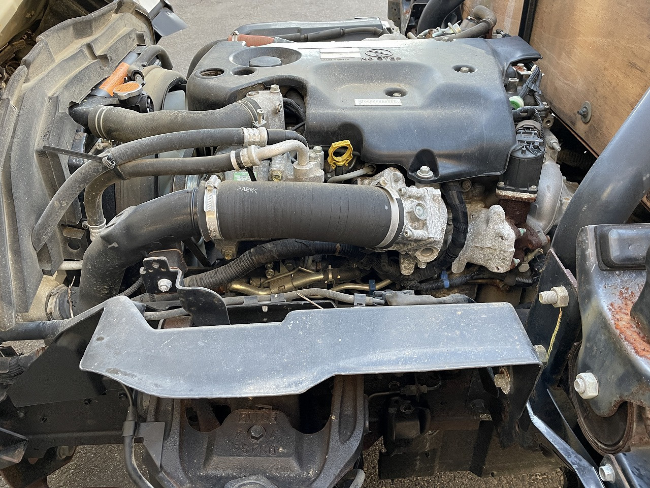 いすゞ エルフ TRG-NNR85AR(2WD)の写真25