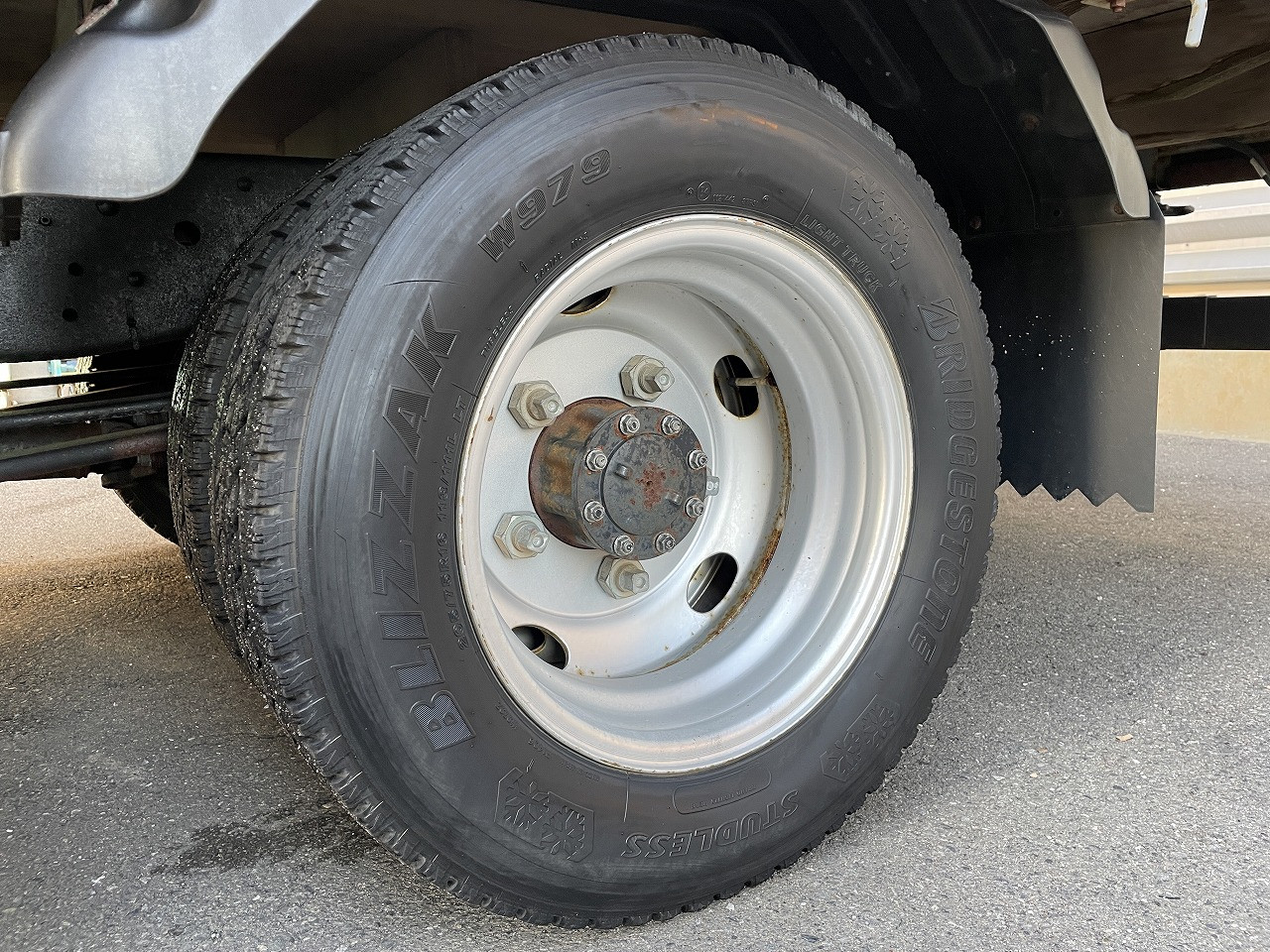 いすゞ エルフ TRG-NNR85AR(2WD)の写真29