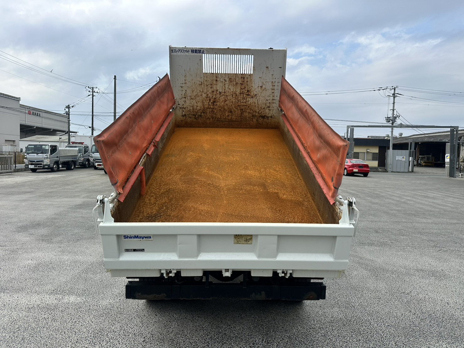 いすゞ エルフ TPG-NJR85AN(未入力/関係無)の写真4