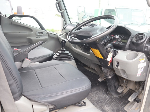 トヨタ トヨエース QDF-KDY231(2WD)の写真31