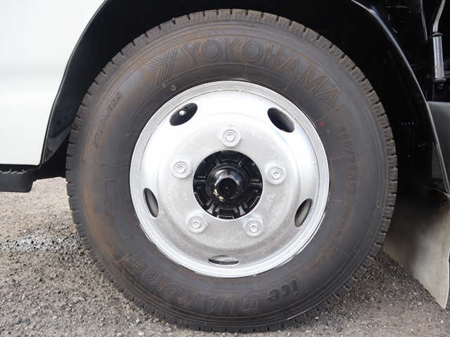 いすゞ エルフ TPG-NKR85AN(2WD)の写真33