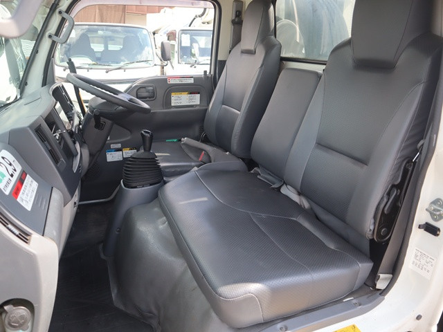 いすゞ エルフ TPG-NKR85AN(2WD)の写真41