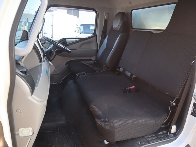 三菱 キャンター 2PG-FEB50(2WD)の写真39