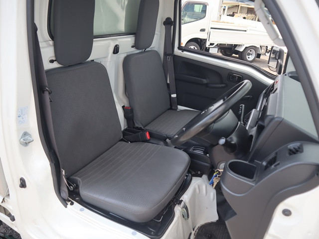 ダイハツ ハイゼットトラック EBD-S500P(2WD)の写真32