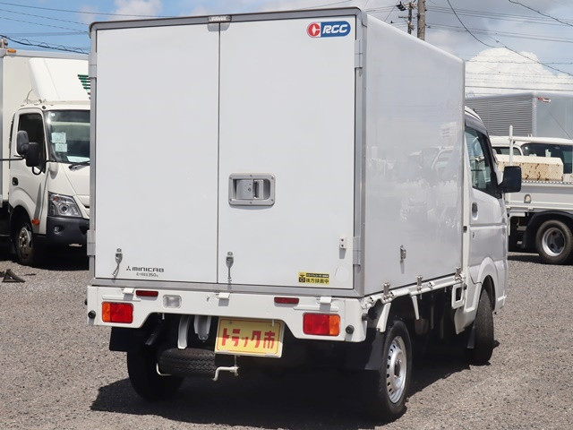 三菱 ミニキャブトラック EBD-DS16T(2WD)の写真5