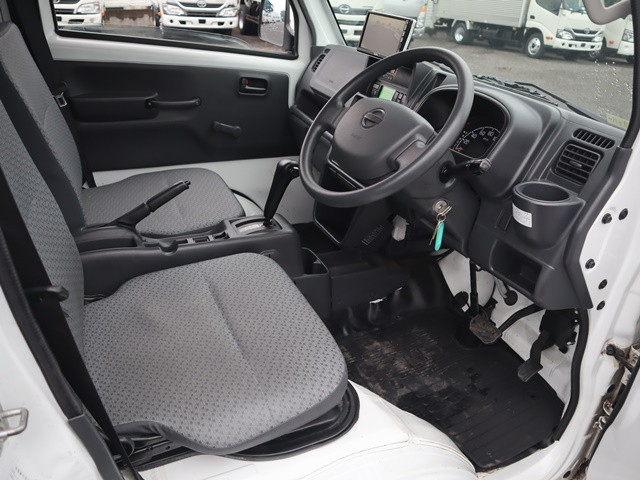 日産 クリッパートラック EBD-DR16T(2WD)の写真33