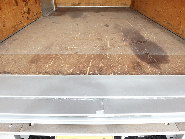 トヨタ ダイナ TPG-XZU605(2WD)の写真15