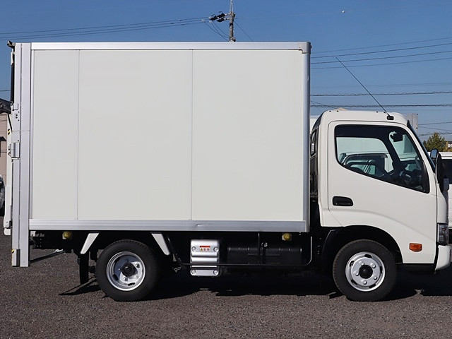 トヨタ ダイナ 2RG-XZU605(2WD)の写真8