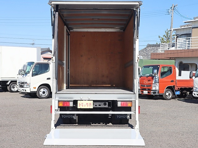 トヨタ ダイナ 2RG-XZU605(2WD)の写真10