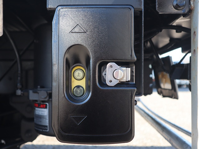 トヨタ ダイナ 2RG-XZU605(2WD)の写真15