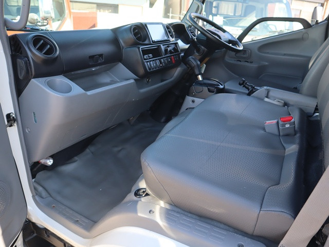 トヨタ ダイナ 2RG-XZU605(2WD)の写真36