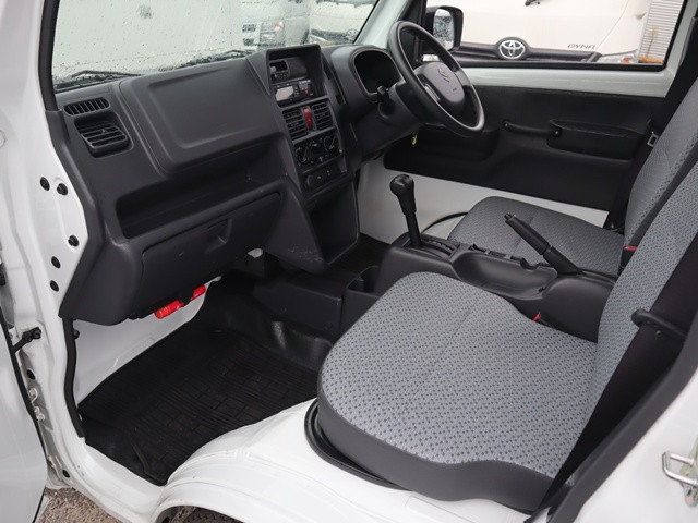 スズキ キャリイ 3BD-DA16T(2WD)の写真32